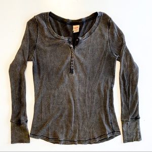 Grunge Henley